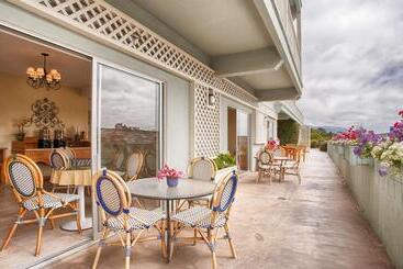 Отель Carmel Bay View Inn