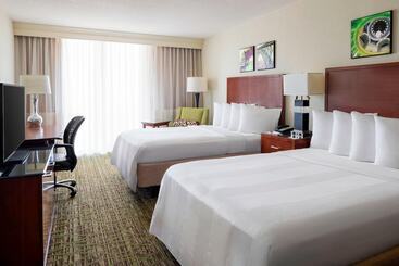 هتل Charleston Marriott Town Center
