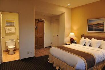 هتل Clocktower Inn Ventura