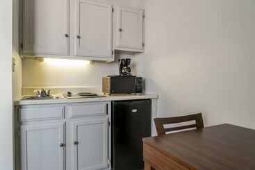 هتل Comfort Inn East