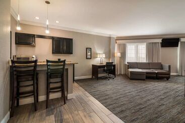 فندق Comfort Inn & Suites Plattsburgh  Morrisonville