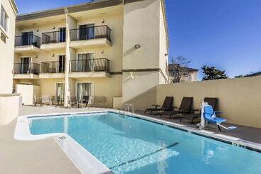 هتل Comfort Inn Sunnyvale  Silicon Valley