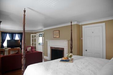 Hôtel Concord's Colonial Inn