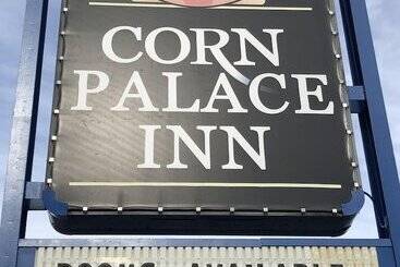 هتل Corn Palace Inn