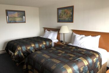 هتل Corn Palace Inn
