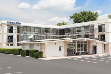 هتل Days Inn By Wyndham Raleigh South