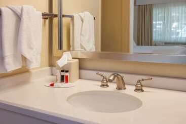 Days Inn By Wyndham San Diego Hotel Circle