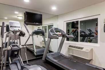 Days Inn By Wyndham San Diego Hotel Circle