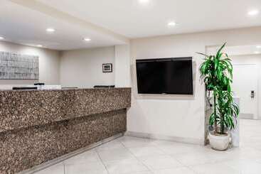 Days Inn By Wyndham San Diego Hotel Circle