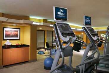 هتل Hilton College Station & Conference Center