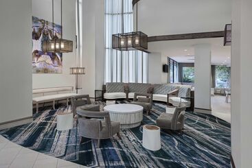 هتل Hilton College Station & Conference Center