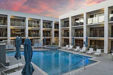 هتل Hilton College Station & Conference Center