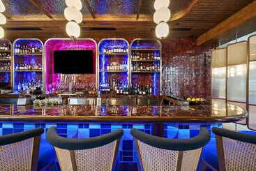 هتل Hilton College Station & Conference Center