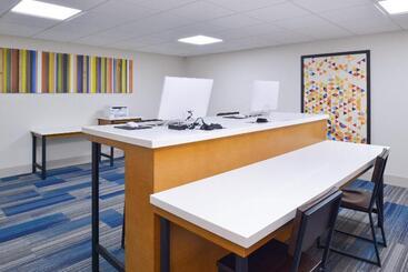 هتل Holiday Inn Express & Suites   Shreveport   Downtown, An Ihg