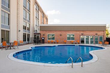 هتل Holiday Inn Express & Suites   Shreveport   Downtown, An Ihg