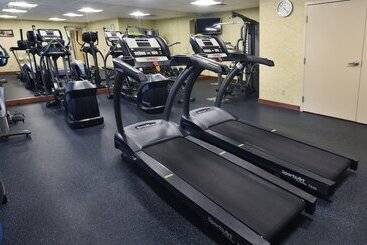 هتل Holiday Inn Express Milford, An Ihg
