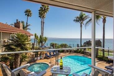 فندق Inn At The Cove