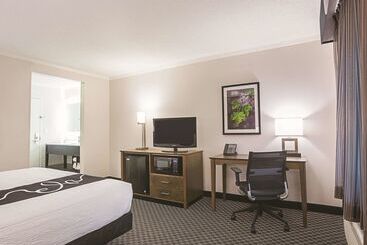 هتل La Quinta By Wyndham Atlanta Midtown   Buckhead