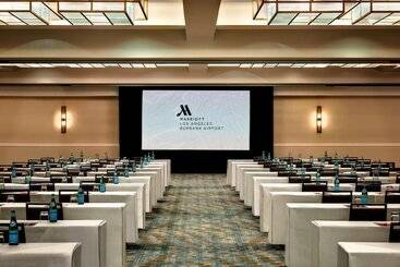 هتل Los Angeles Marriott Burbank Airport