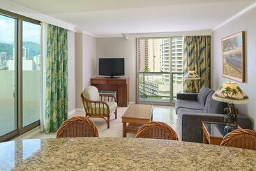 Luana Waikiki Hotel & Suites