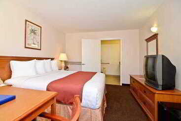 هتل Pleasant Inn