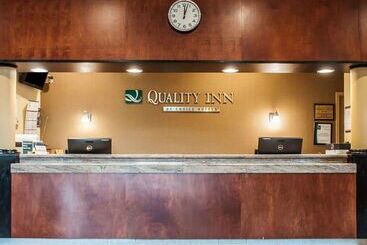 هتل Quality Inn Airport