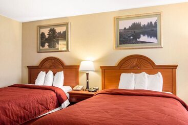 בית מלון כפרי Quality Inn At Bangor Mall