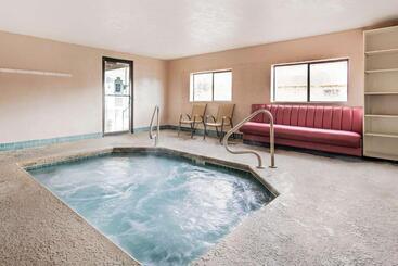 هتل Quality Inn Cedar City   University Area