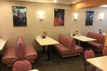 هتل Quality Inn Cedar City   University Area