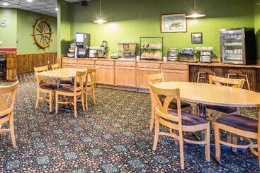 هتل Quality Inn Kodiak