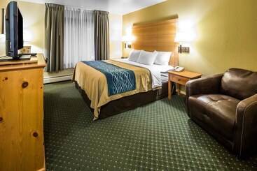 هتل Quality Inn Kodiak