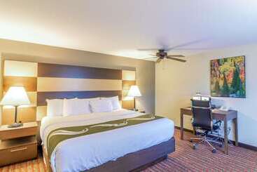 هتل Quality Inn Near Rocky Mountain National Park