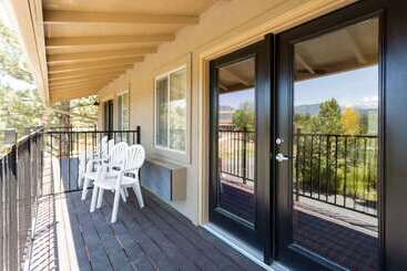 هتل Quality Inn Near Rocky Mountain National Park