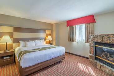 هتل Quality Inn Near Rocky Mountain National Park