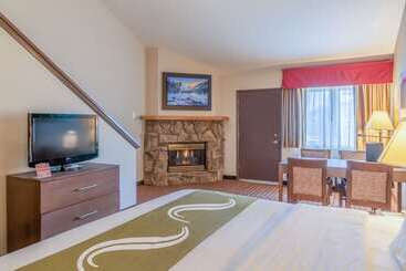 هتل Quality Inn Near Rocky Mountain National Park