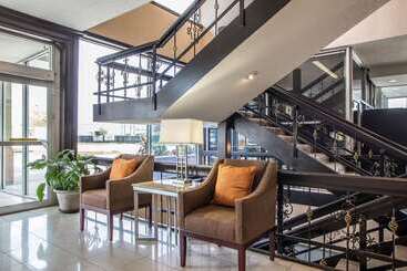 هتل Quality Inn O'Hare Airport