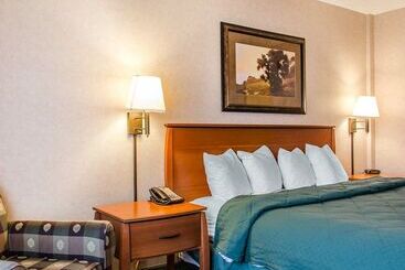 هتل Quality Inn & Suites