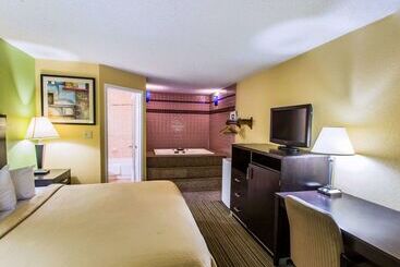 هتل Quality Inn Gainesville Near University
