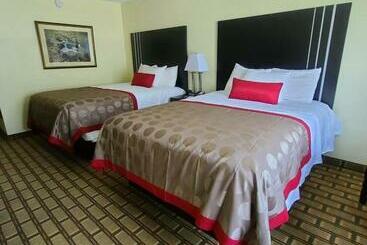 هتل Ramada By Wyndham Asheville Southeast