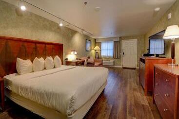 هتل Senator Inn & Spa