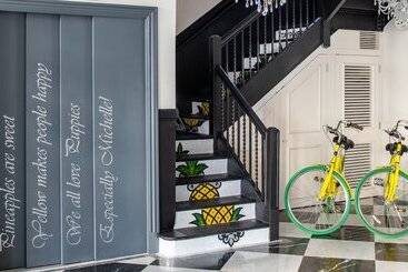 Staypineapple, A Delightful Hotel, South End