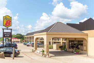 هتل Super 8 By Wyndham Longview/north