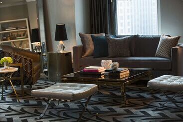 The Allegro Royal Sonesta Hotel Chicago Loop