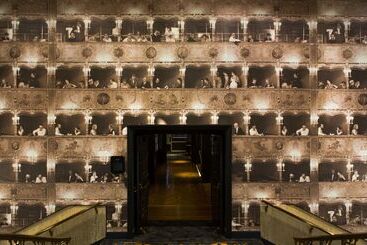 The Allegro Royal Sonesta Hotel Chicago Loop