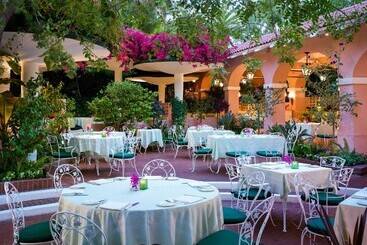 The Beverly Hills Hotel   Dorchester Collection