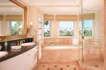 The Beverly Hills Hotel   Dorchester Collection