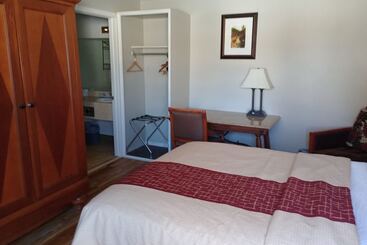 هتل Lookout Mountain Lodge