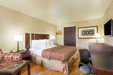 هتل Days Inn By Wyndham Las Vegas Airport Near The Strip