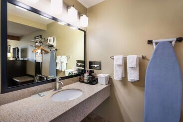 مُتل Best Western Weston Inn