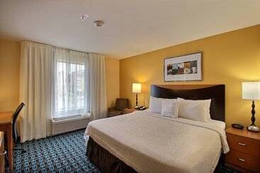 مُتل Fairfield Inn & Suites By Marriott Milwaukee Airport